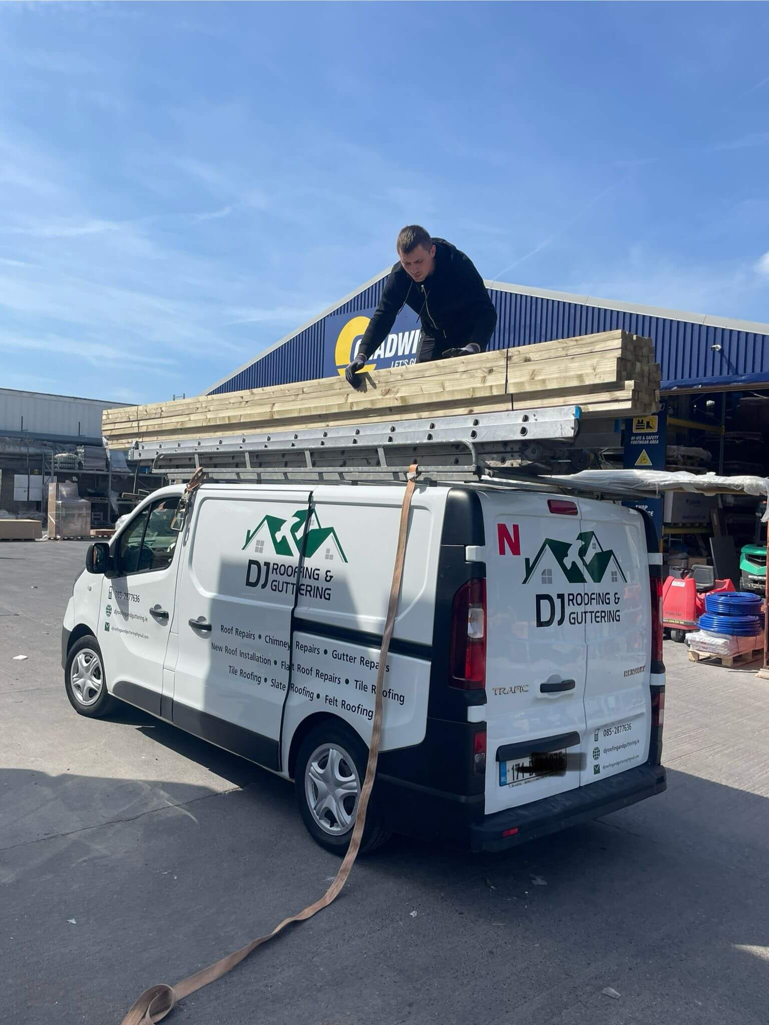 dj roofing team loading van